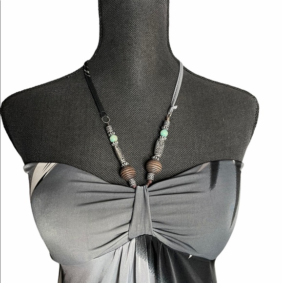 Summer halter dress - Picture 3 of 7